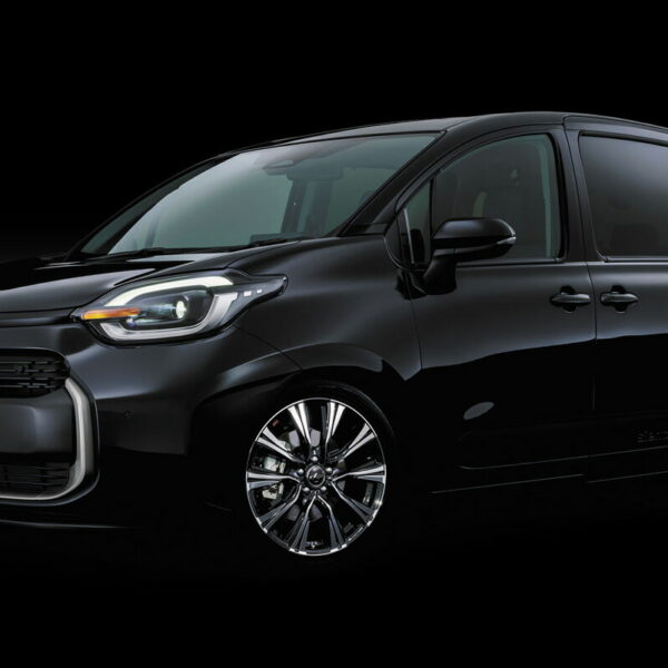 LEONIS/VR カローラルミオン 150系 アルミホイール2本セット0041248×2